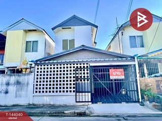 For sale 2 ベッドルーム townhouse in Phan Thong, Chonburi