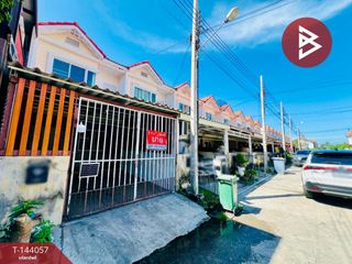 For sale 2 bedrooms townhouse in Phra Samut Chedi, Samut Prakan