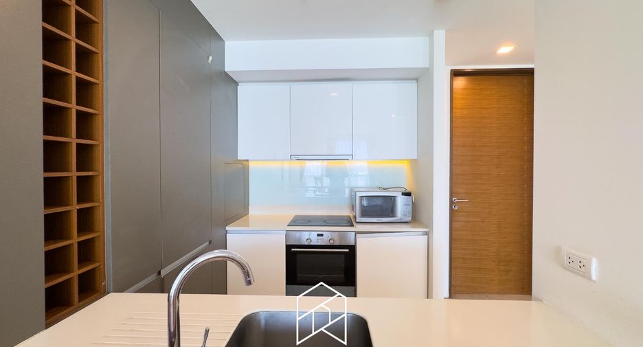 Продажа 1 кровать кондо в Сатхон, Бангкок