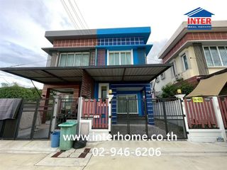 Casa adosada en venta de 2 habitaciones en Min Buri, Bangkok