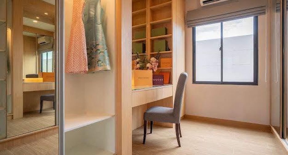 For sale 5 bedrooms villa in East Pattaya, Pattaya