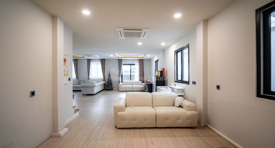 Casa en venta de 4 habitaciones en East Pattaya, Pattaya