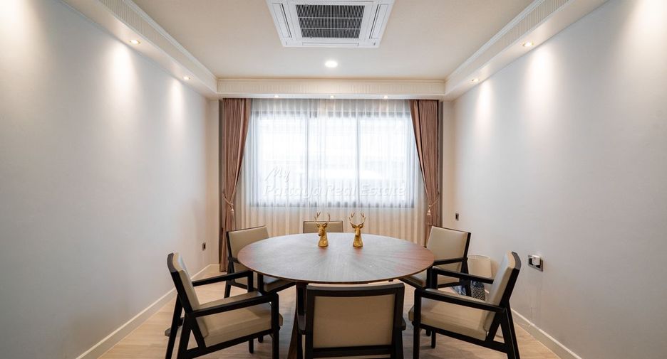 Casa en venta de 4 habitaciones en East Pattaya, Pattaya