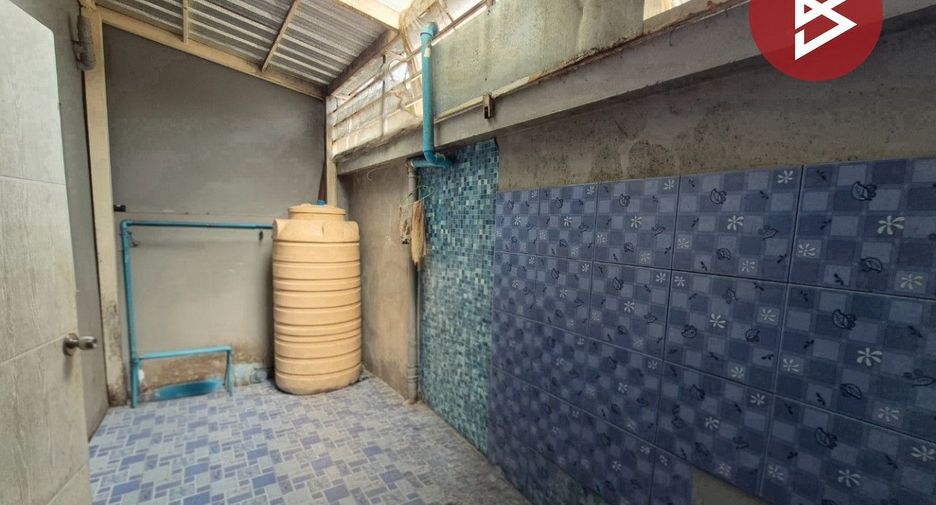 For sale 3 bedrooms townhouse in Mueang Samut Prakan, Samut Prakan