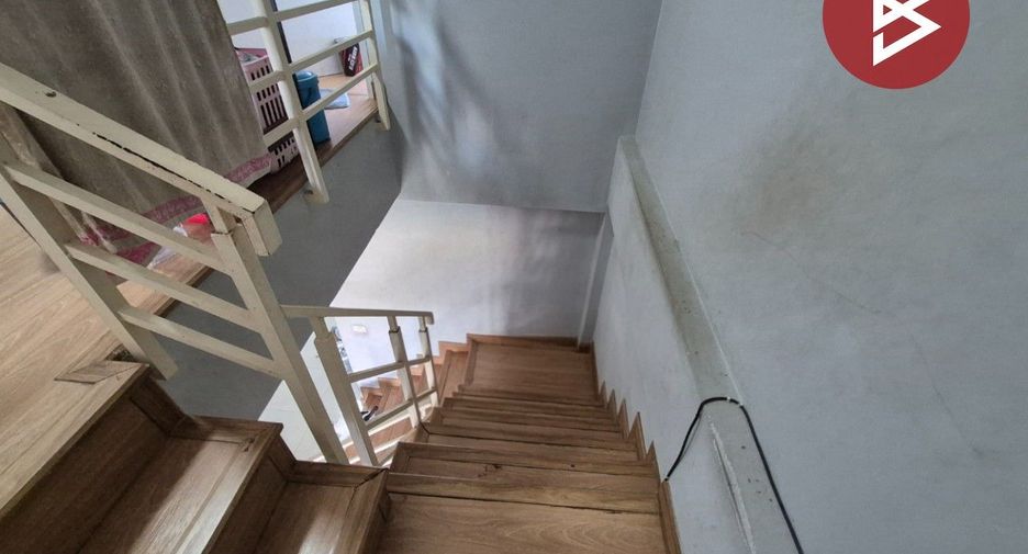 For sale 3 bedrooms townhouse in Mueang Samut Prakan, Samut Prakan