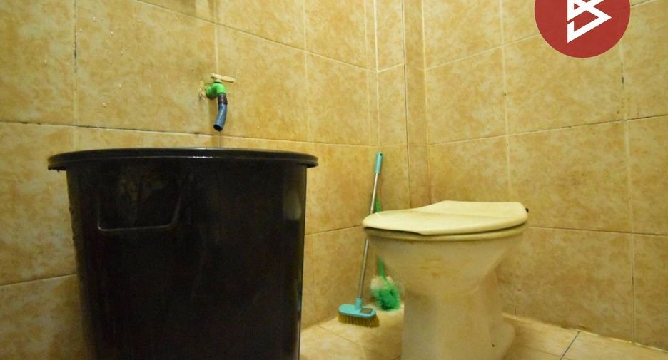 Продажа 2 спальни таунхаус в Нонг Чок, Бангкок