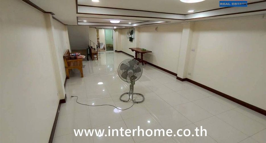 Gewerbefläche zum Kauf mit 2 Zimmer in Sai Mai, Bangkok