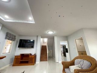 For rent 4 bedrooms house in Doi Saket, Chiang Mai