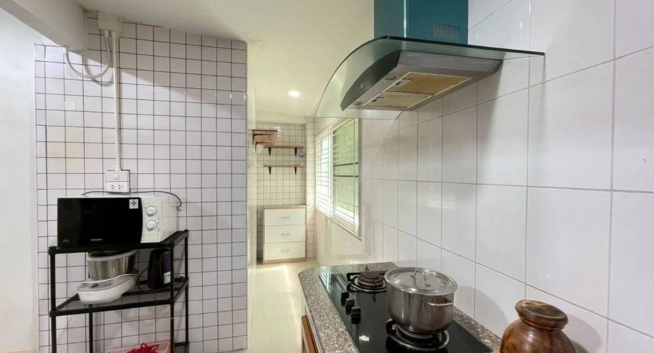 For rent 4 bedrooms house in Doi Saket, Chiang Mai