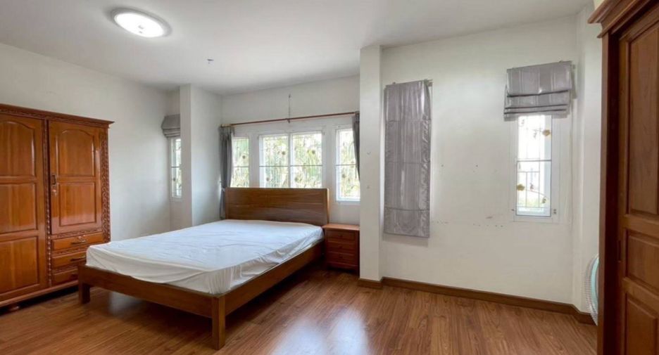 For rent 4 bedrooms house in Doi Saket, Chiang Mai