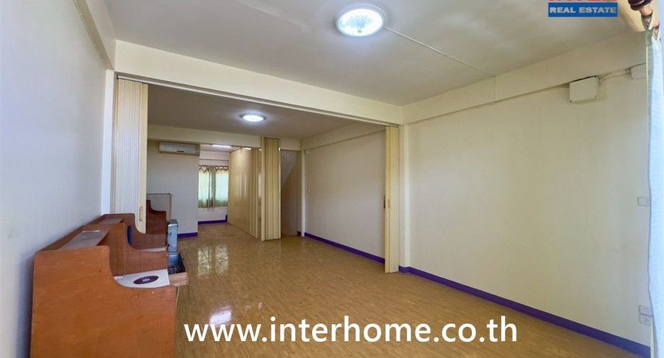 Продажа 1 кровать таунхаус в Нонг Кхаем, Бангкок