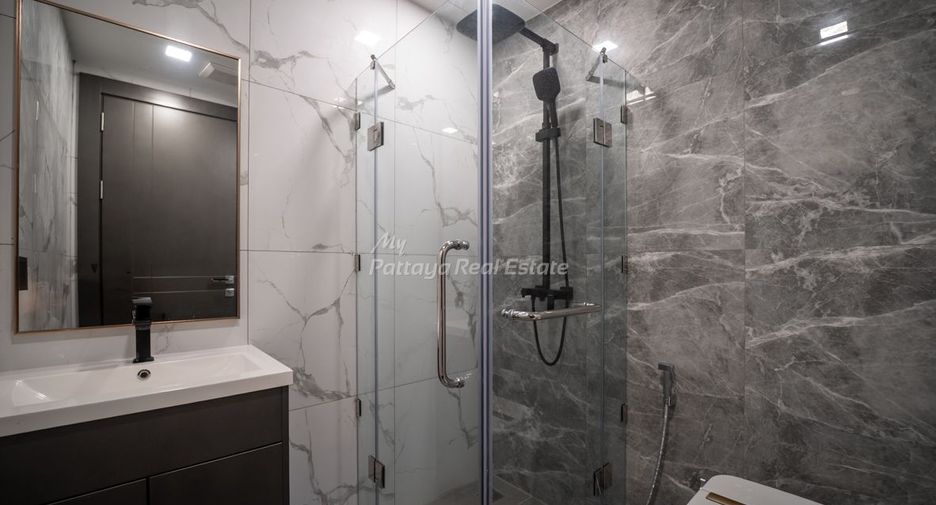 For sale 2 ベッドルーム condo in South Pattaya, Pattaya