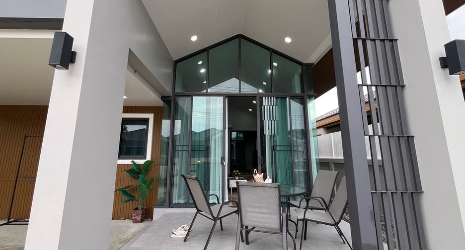 For rent 3 bedrooms house in Mueang Krabi, Krabi