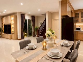 À louer 4 chambres maison à Mueang Chiang Mai, Chiang Mai