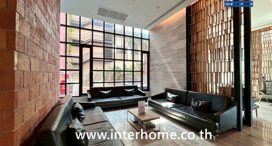 For sale 2 bedrooms condo in Bang Phlat, Bangkok