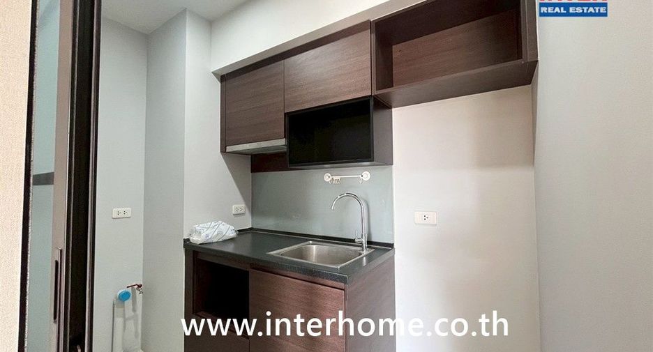 For sale 2 bedrooms condo in Bang Phlat, Bangkok