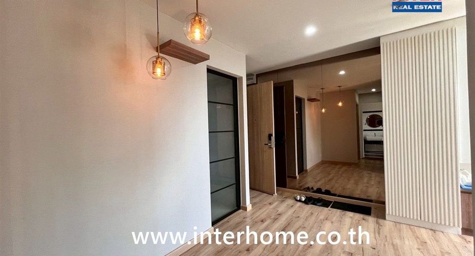 For sale 2 bedrooms condo in Bang Phlat, Bangkok