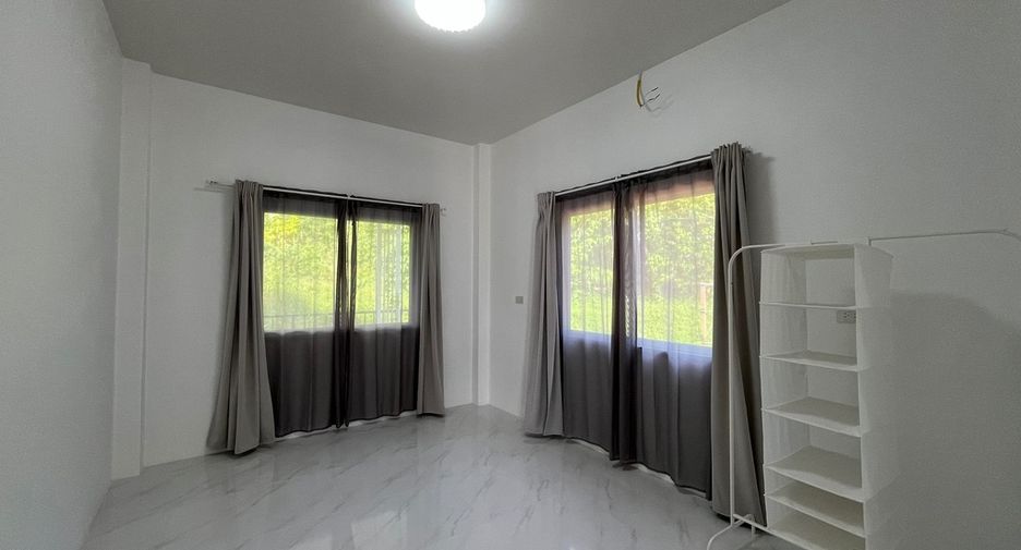For rent 3 bedrooms house in Mueang Krabi, Krabi