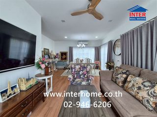 For sale 4 bedrooms house in Taling Chan, Bangkok