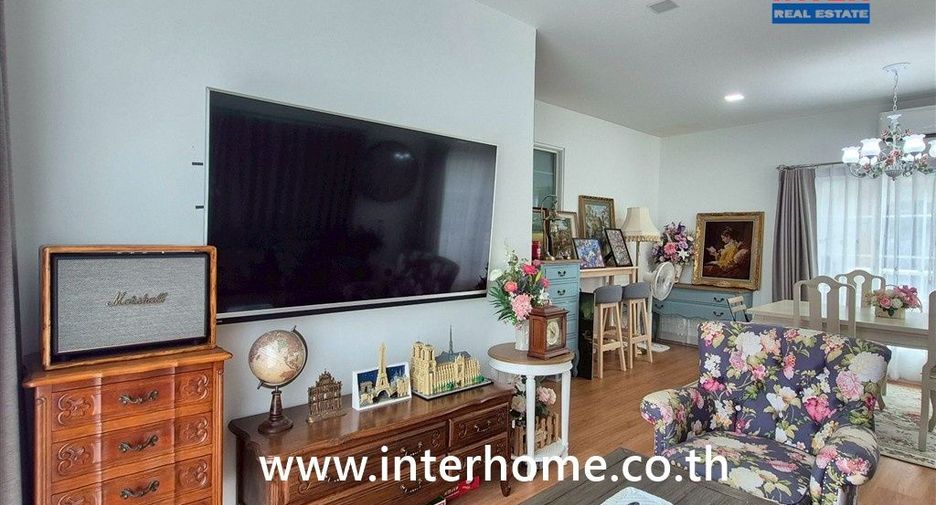 À vendre 4 chambres maison à Taling Chan, Bangkok