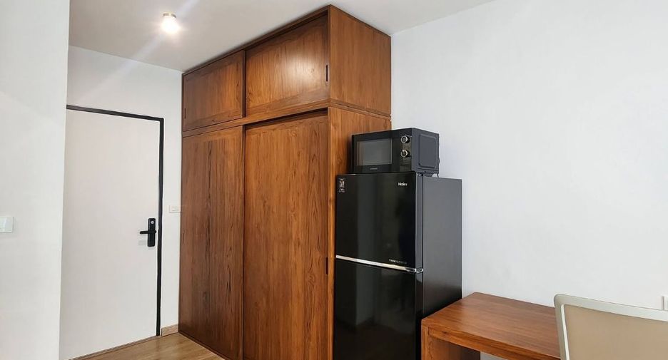 For rent 1 bed condo in Huai Khwang, Bangkok
