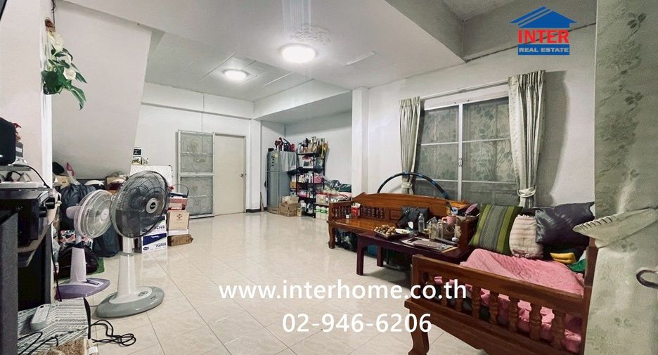 For sale 2 bedrooms townhouse in Bang Phli, Samut Prakan