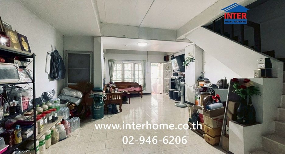 For sale 2 bedrooms townhouse in Bang Phli, Samut Prakan