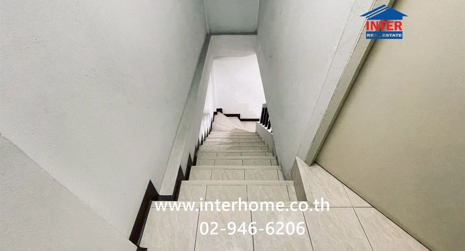For sale 2 bedrooms townhouse in Bang Phli, Samut Prakan