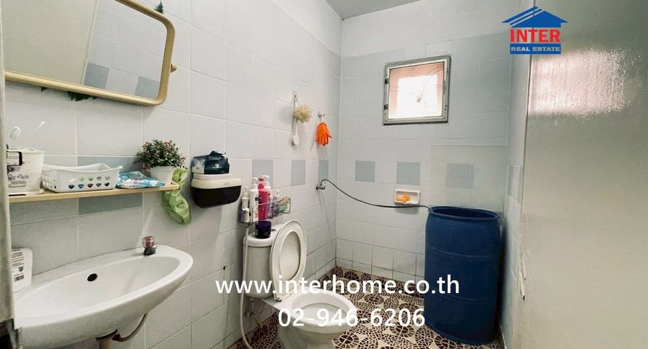For sale 2 bedrooms townhouse in Bang Phli, Samut Prakan