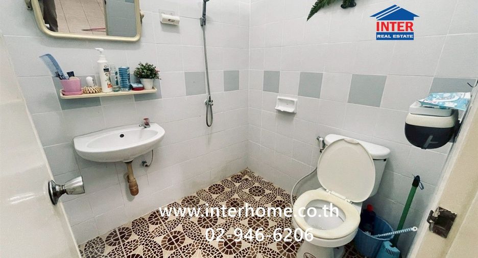 For sale 2 bedrooms townhouse in Bang Phli, Samut Prakan