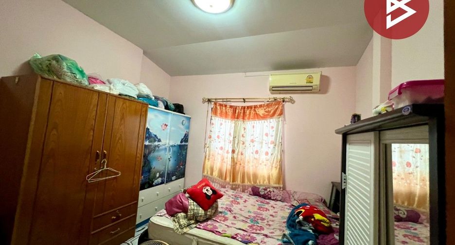 For sale 3 ベッドルーム house in Ban Bueng, Chonburi
