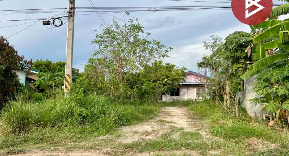 For sale 3 ベッドルーム house in Ban Bueng, Chonburi
