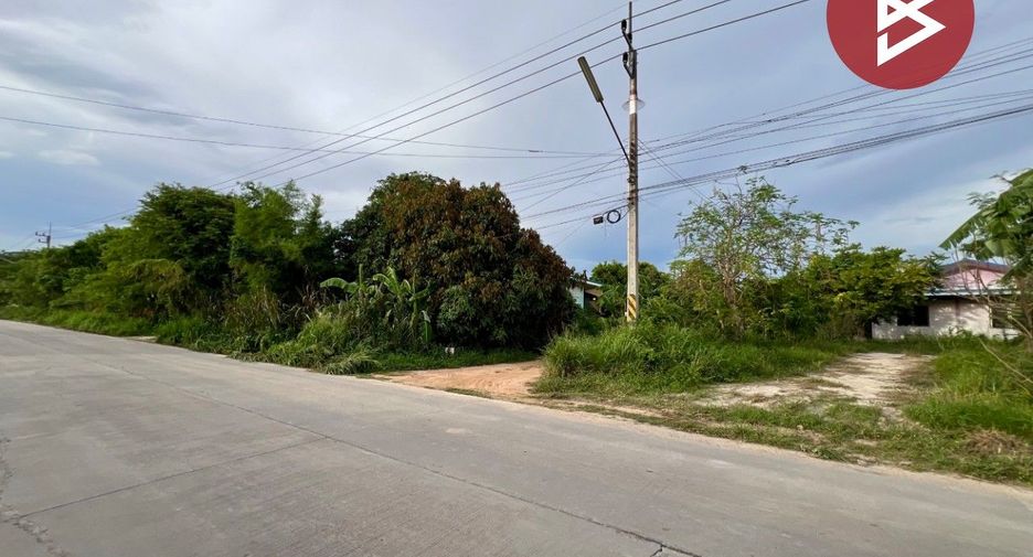 For sale 3 ベッドルーム house in Ban Bueng, Chonburi