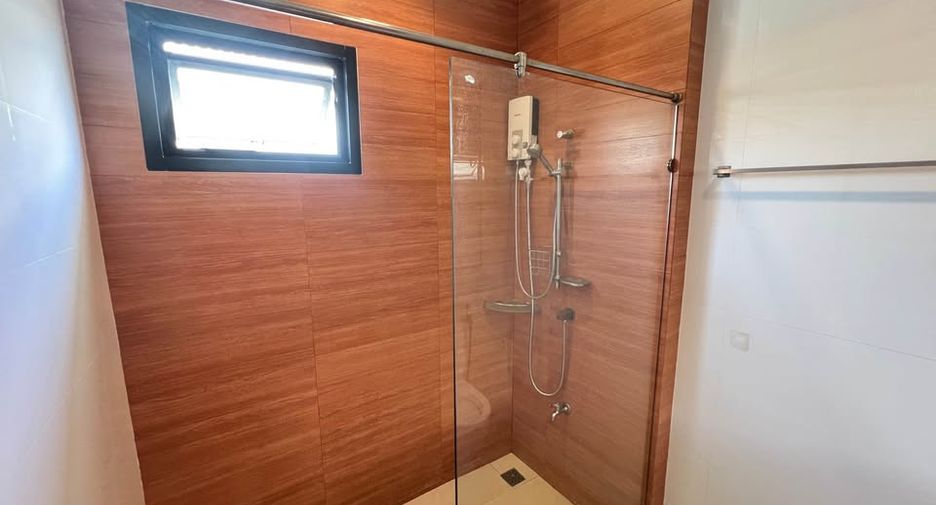 Haus zur Miete und zum Kauf mit 3 Zimmer in East Pattaya, Pattaya