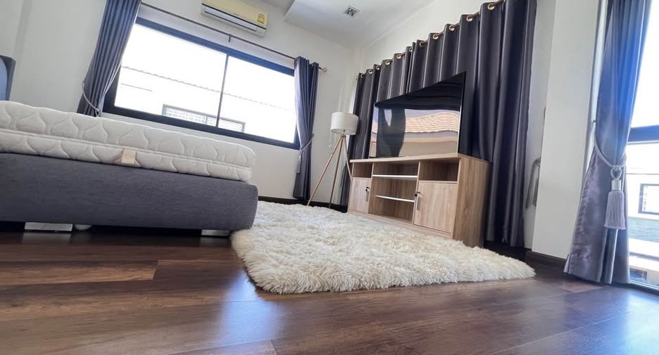 Haus zur Miete und zum Kauf mit 3 Zimmer in East Pattaya, Pattaya