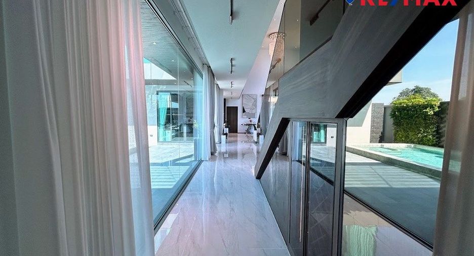 À vendre 5 chambres maison à Pratumnak, Pattaya