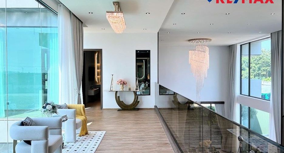 À vendre 5 chambres maison à Pratumnak, Pattaya