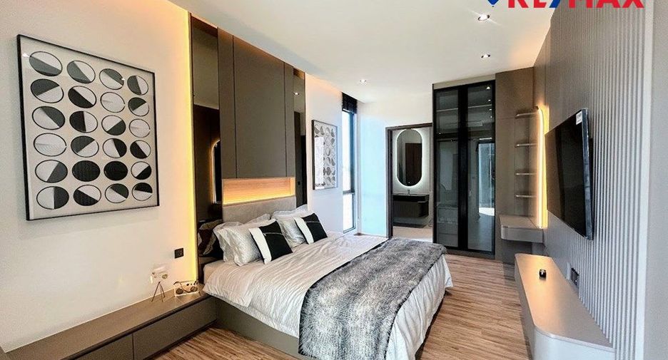 À vendre 5 chambres maison à Pratumnak, Pattaya