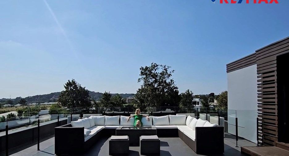 À vendre 5 chambres maison à Pratumnak, Pattaya