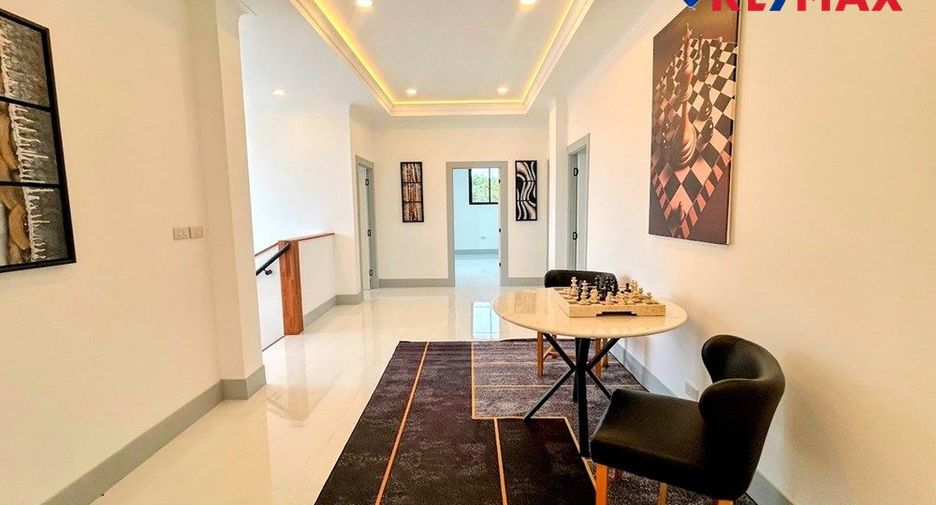 À vendre 4 chambres maison à Sattahip, Chonburi
