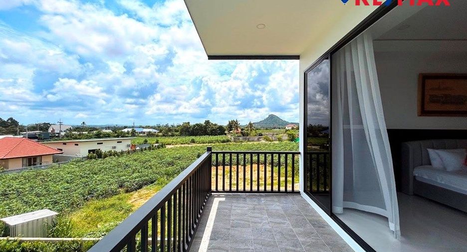 À vendre 4 chambres maison à Sattahip, Chonburi