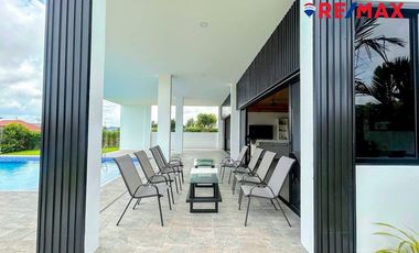 À vendre 4 chambres maison à Sattahip, Chonburi