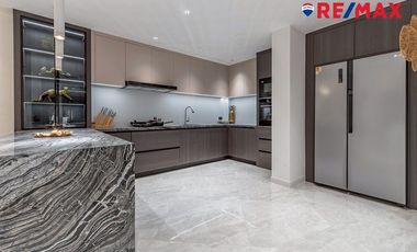 À vendre 5 chambres maison à Pratumnak, Pattaya