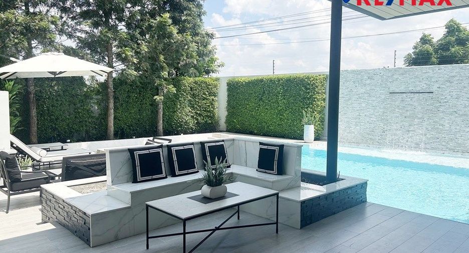 À vendre 4 chambres maison à East Pattaya, Pattaya
