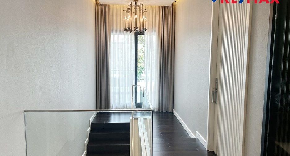 À vendre 4 chambres maison à East Pattaya, Pattaya