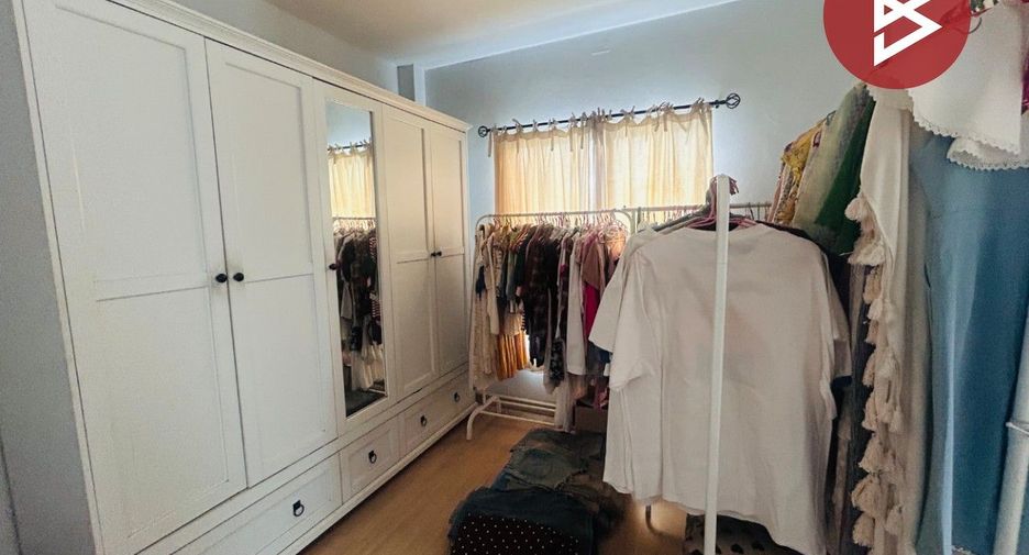 Haus zum Kauf mit 3 Zimmer in Si Racha, Chonburi