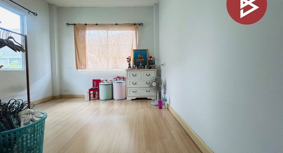 Haus zum Kauf mit 3 Zimmer in Si Racha, Chonburi