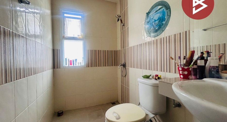 Haus zum Kauf mit 3 Zimmer in Si Racha, Chonburi