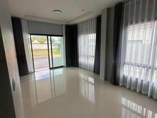 For rent 2 bedrooms house in Mueang Krabi, Krabi