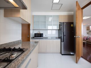 À louer 2 chambres condo à Khlong Toei, Bangkok